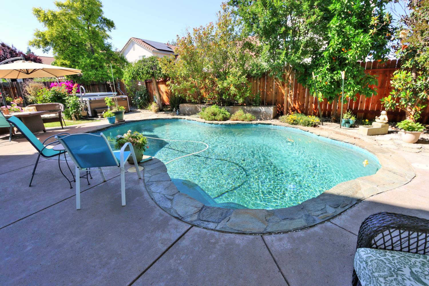 Detail Gallery Image 50 of 71 For 6817 Fox Cliff Way, Elk Grove,  CA 95758 - 4 Beds | 3 Baths