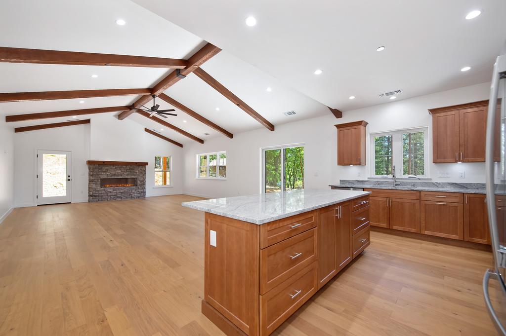 Detail Gallery Image 5 of 39 For 5569 Crestline Dr, Foresthill,  CA 95631 - 3 Beds | 2 Baths