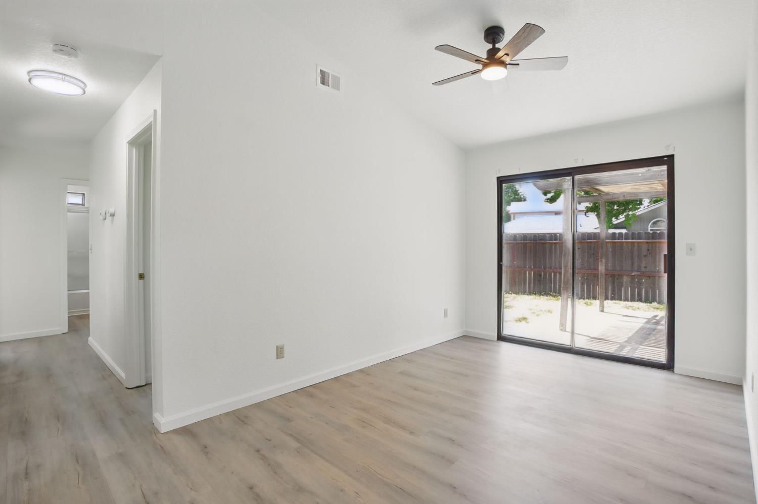 Verdure Way, Elk Grove, California image 8