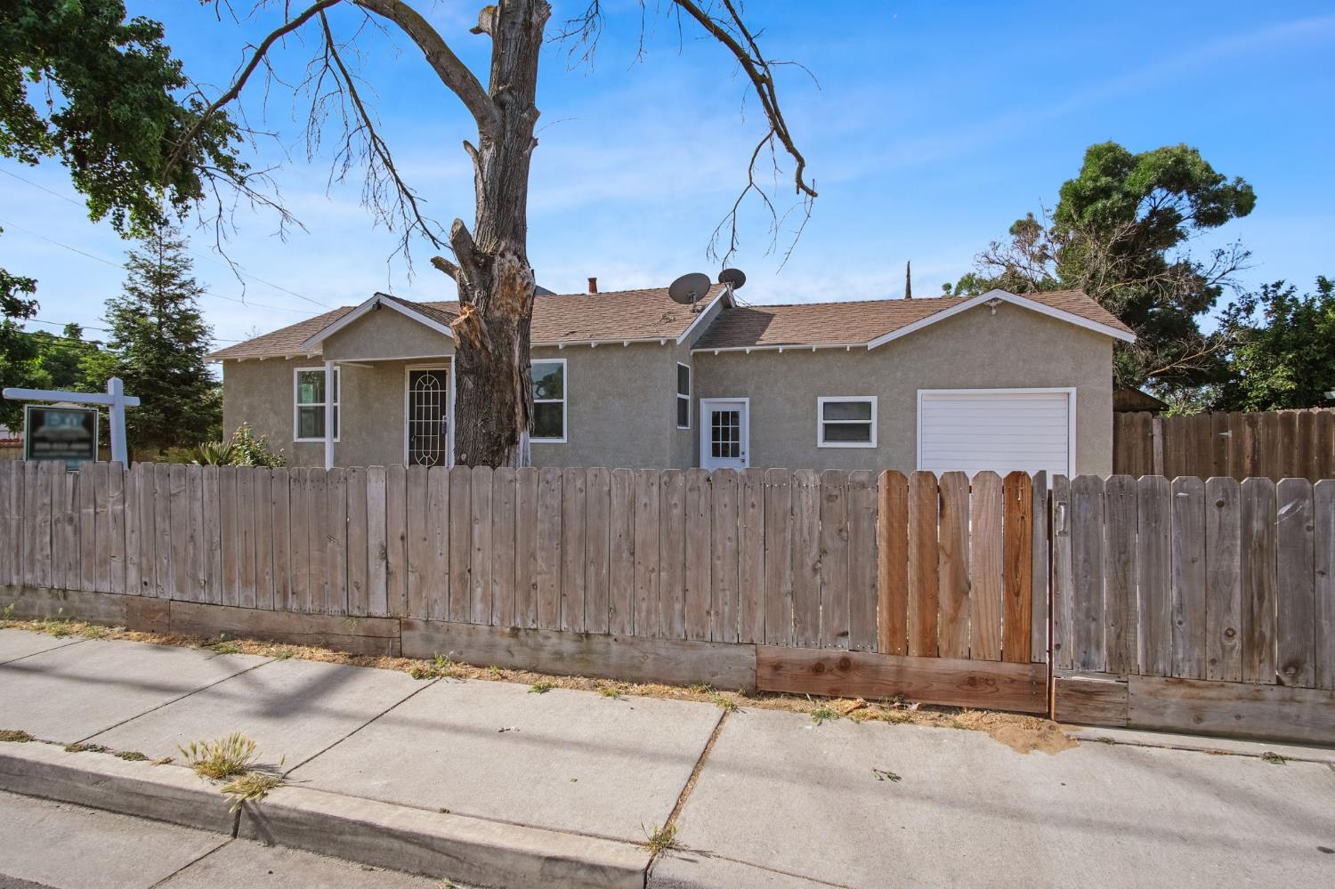 Detail Gallery Image 23 of 47 For 800 Flower St, Turlock,  CA 95380 - – Beds | – Baths