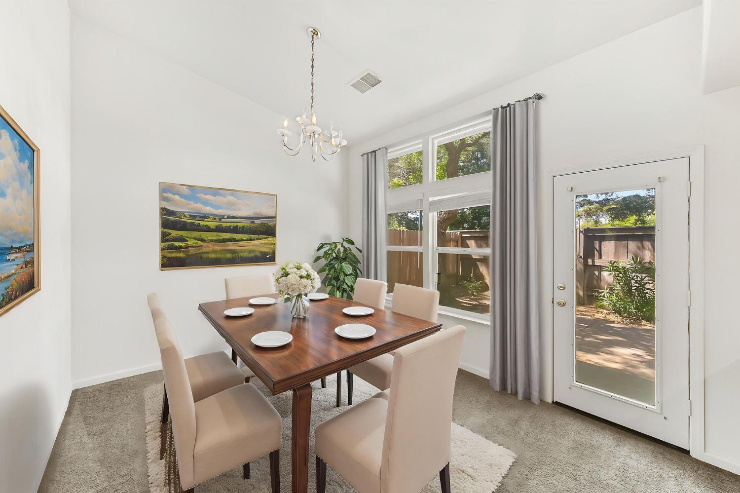 Detail Gallery Image 23 of 27 For 2434 Halsey Cir, Davis,  CA 95618 - 3 Beds | 2/1 Baths