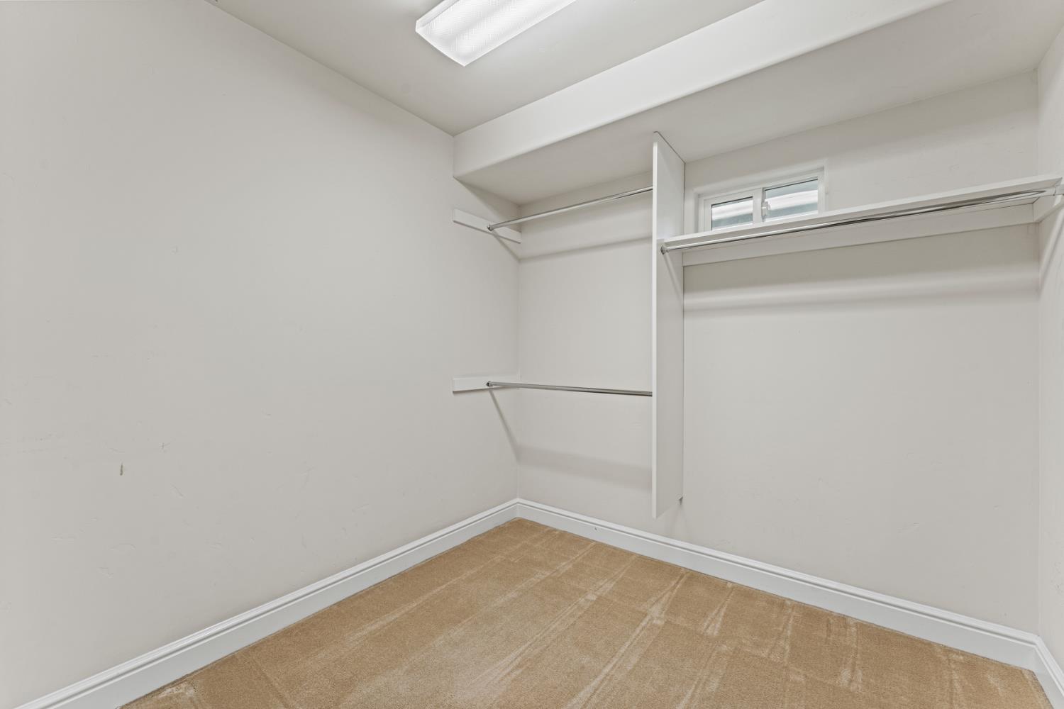 Detail Gallery Image 29 of 56 For 811 Los Molinos Way, Sacramento,  CA 95864 - 4 Beds | 4 Baths
