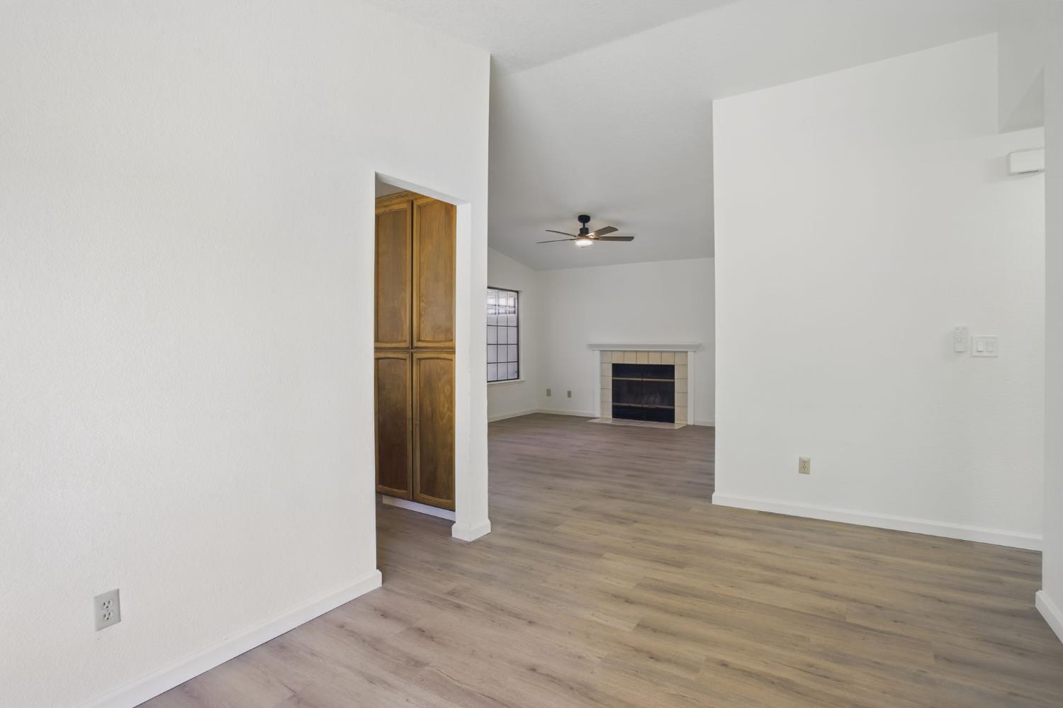 Verdure Way, Elk Grove, California image 10