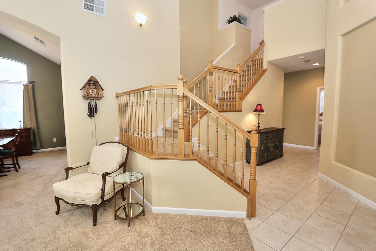 Detail Gallery Image 10 of 71 For 6817 Fox Cliff Way, Elk Grove,  CA 95758 - 4 Beds | 3 Baths