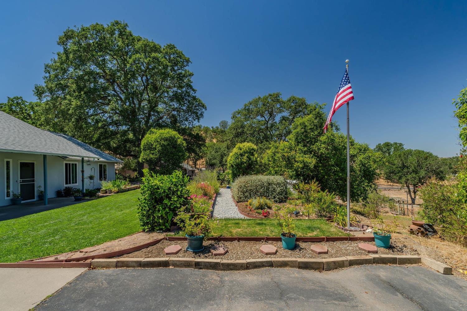 Baldwin Street, Valley Springs, California image 4