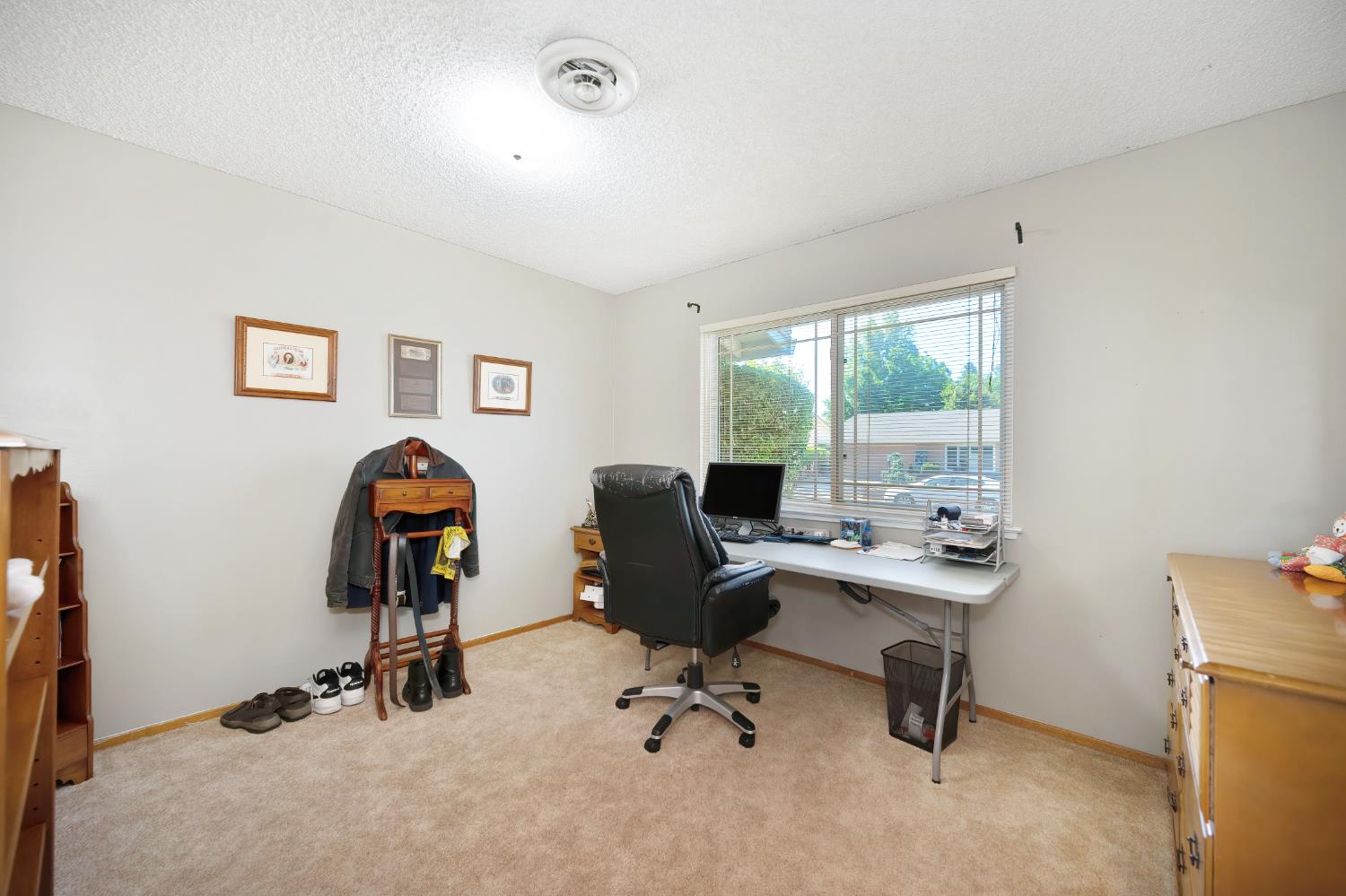 El Carrilo Court, Elk Grove, California image 12