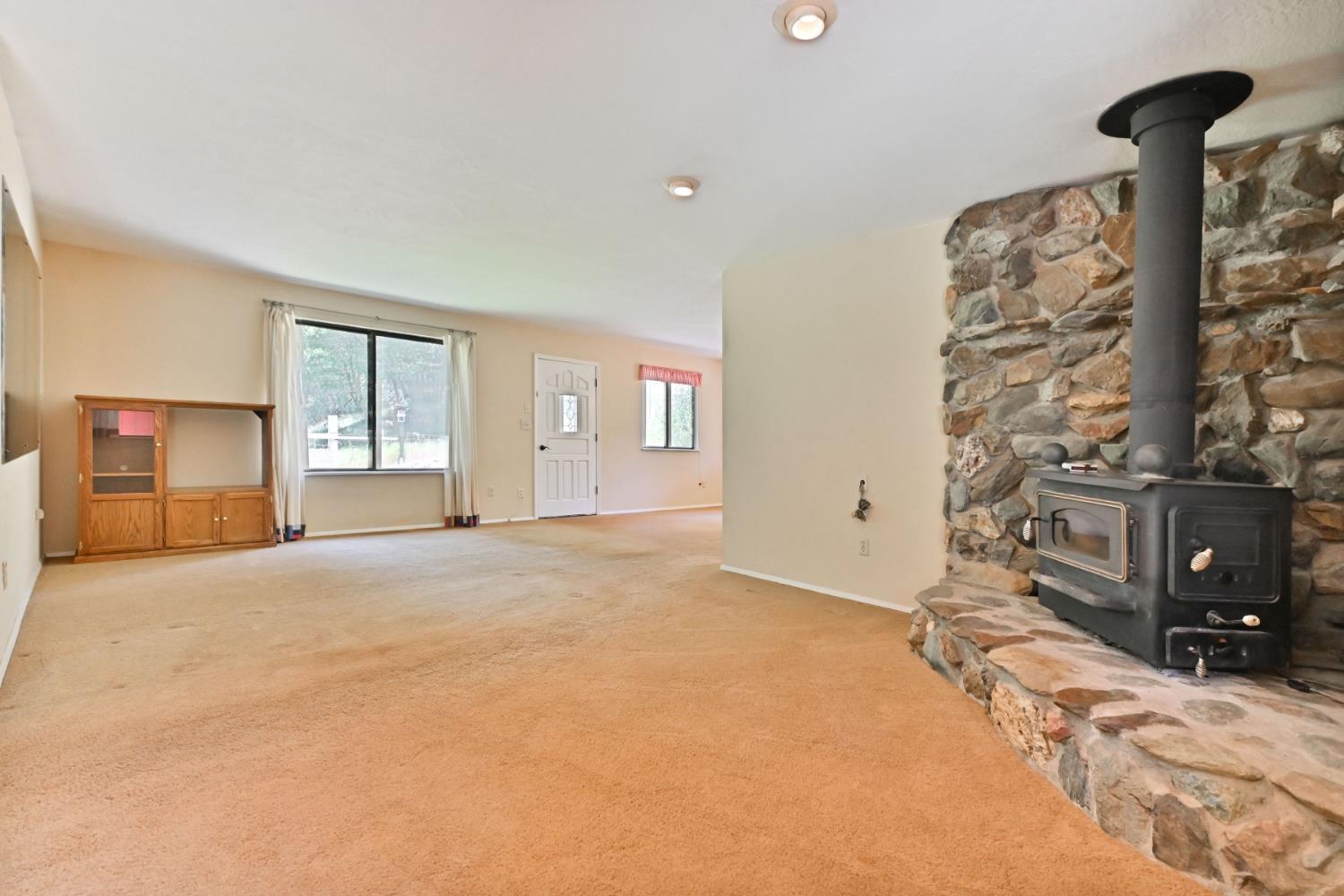 Appaloosa Way, Angels Camp, California image 16
