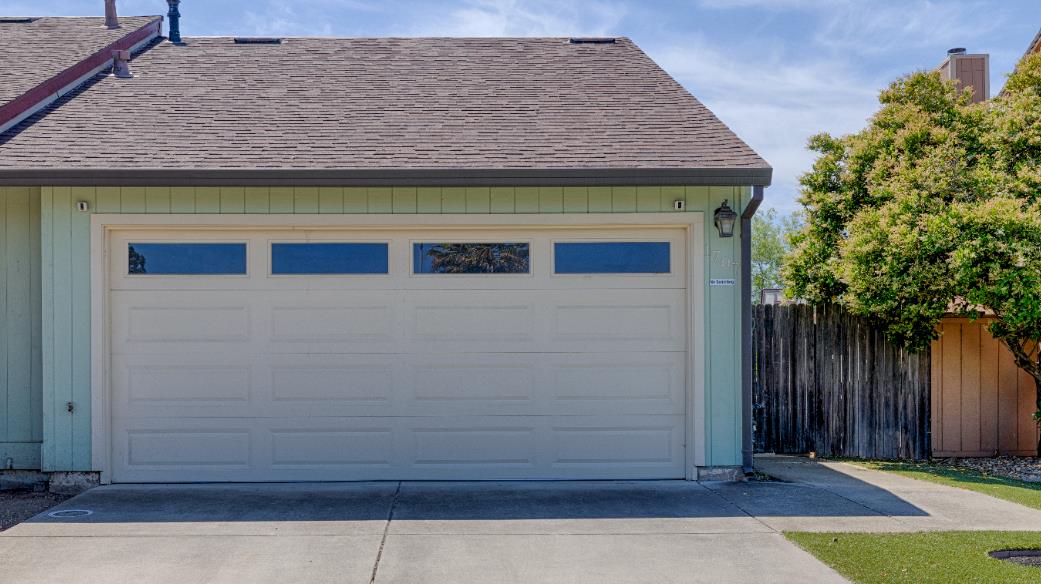 Detail Gallery Image 1 of 26 For 1707 Laehr Dr, Lincoln,  CA 95648 - 2 Beds | 2 Baths