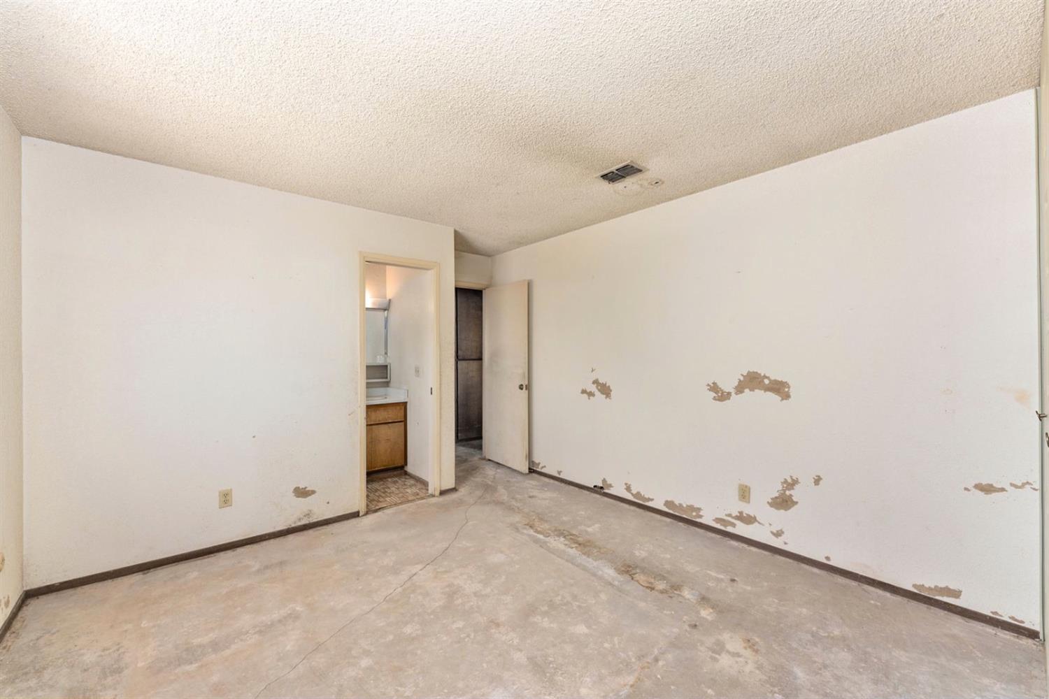 Detail Gallery Image 24 of 47 For 6605 22 St, Rio Linda,  CA 95673 - 4 Beds | 2 Baths
