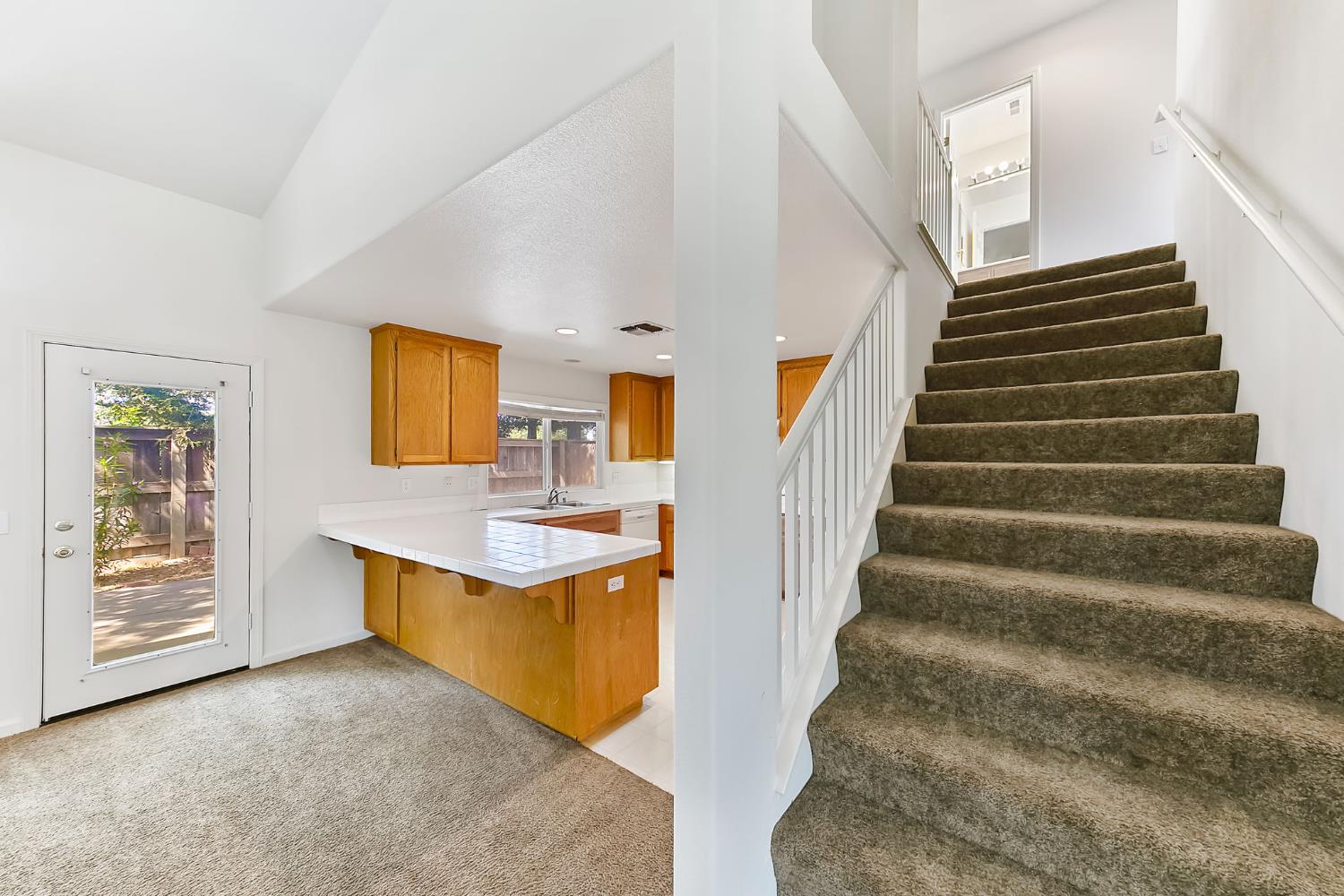 Detail Gallery Image 7 of 27 For 2434 Halsey Cir, Davis,  CA 95618 - 3 Beds | 2/1 Baths