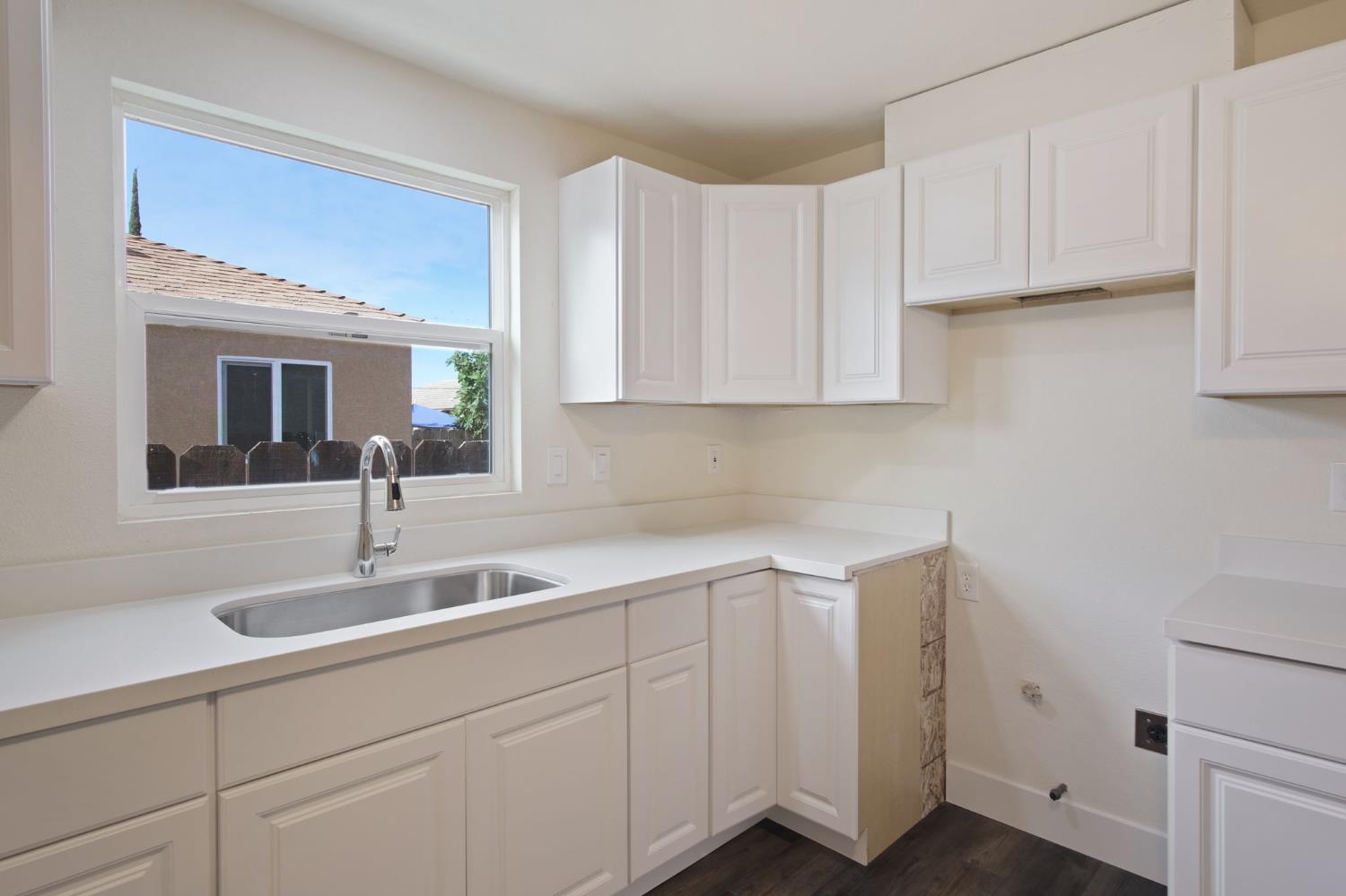 Detail Gallery Image 14 of 47 For 800 Flower St, Turlock,  CA 95380 - – Beds | – Baths