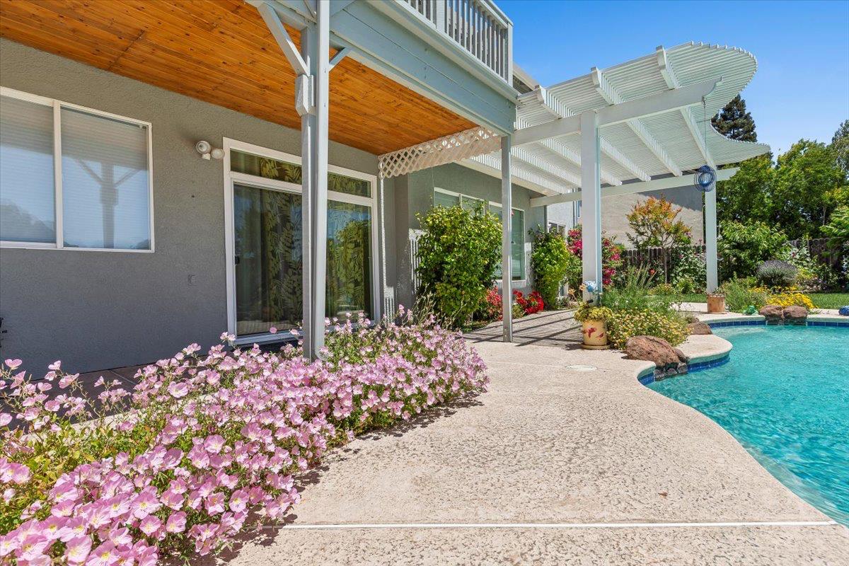 Detail Gallery Image 47 of 49 For 1902 Gerber Dr, Stockton,  CA 95209 - 4 Beds | 3/1 Baths