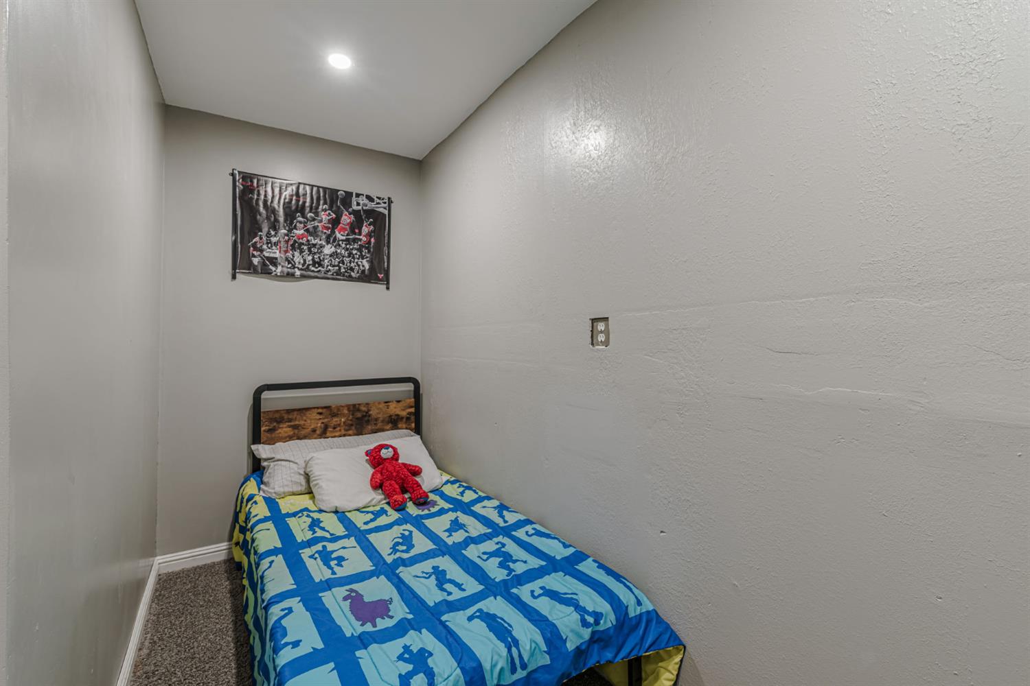 Candlestick Drive, Antioch, California image 26
