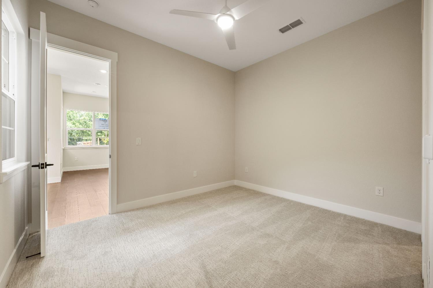 Detail Gallery Image 34 of 47 For 4901 W Hidden Crossing Cir, Granite Bay,  CA 95746 - 3 Beds | 2/1 Baths