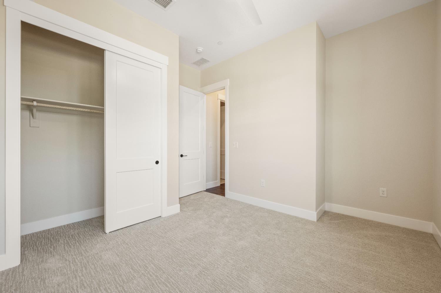 Detail Gallery Image 19 of 47 For 4901 W Hidden Crossing Cir, Granite Bay,  CA 95746 - 3 Beds | 2/1 Baths