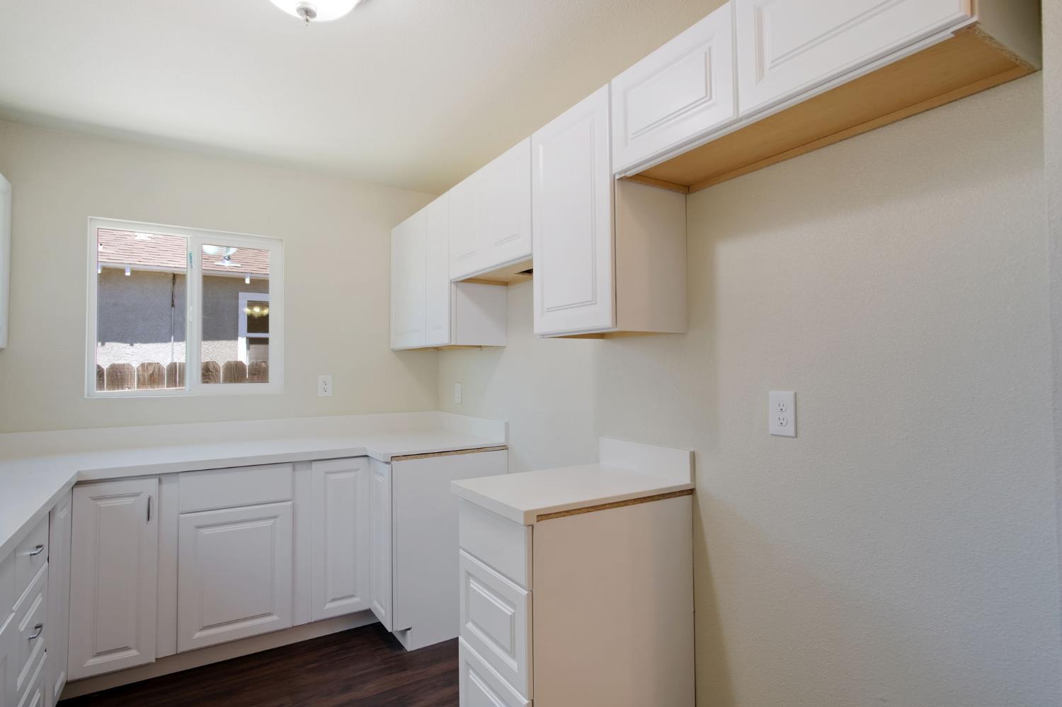 Detail Gallery Image 40 of 47 For 800 Flower St, Turlock,  CA 95380 - – Beds | – Baths