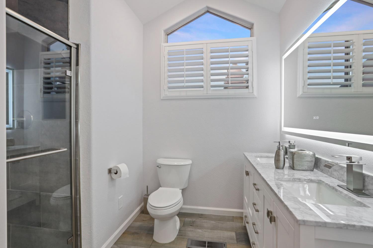 Columbine Drive #6, Modesto, California image 33