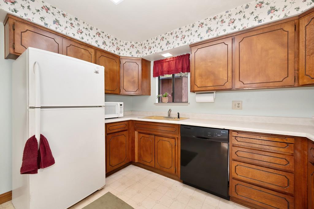 Grub Creek Drive, Rough and Ready, California image 20