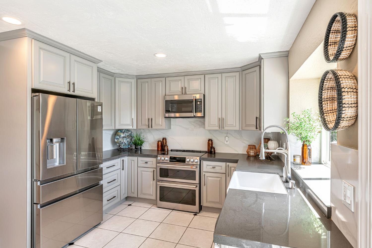 Photo #2: 225064524 Listing 