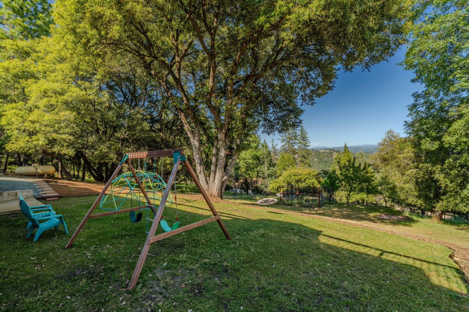 Quail Crt., Pine Grove, California image 37