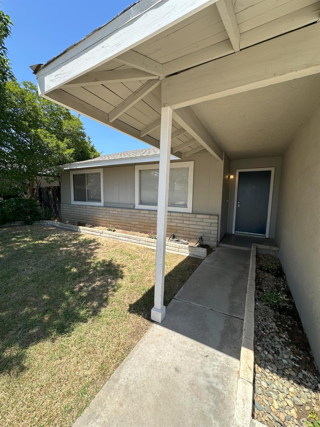 Galvez Avenue, Modesto, California image 3