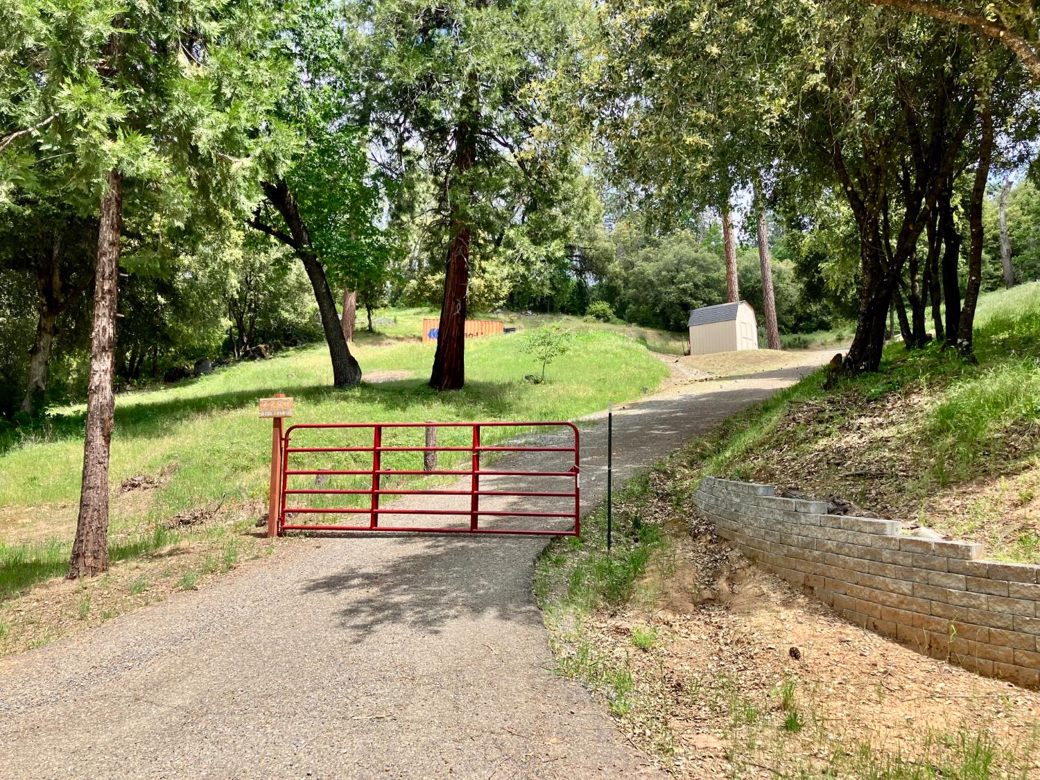 Silent Path Road, Somerset, California image 15