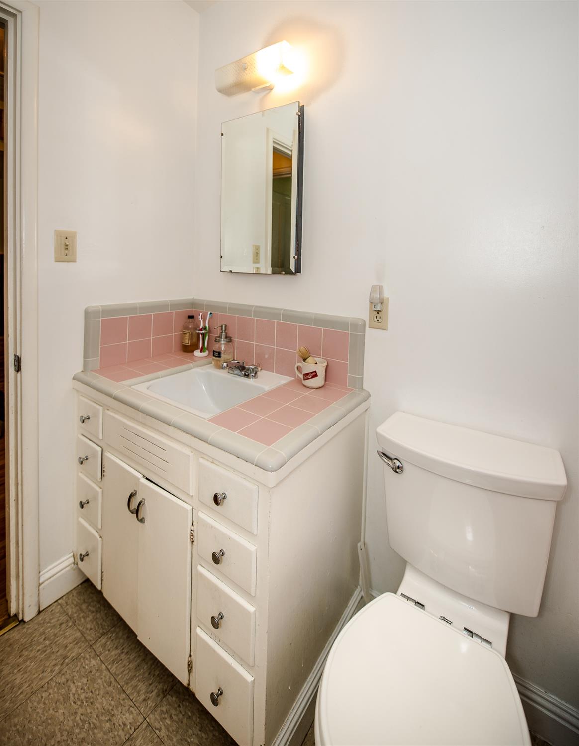 Casa Linda Drive, Woodland, California image 34