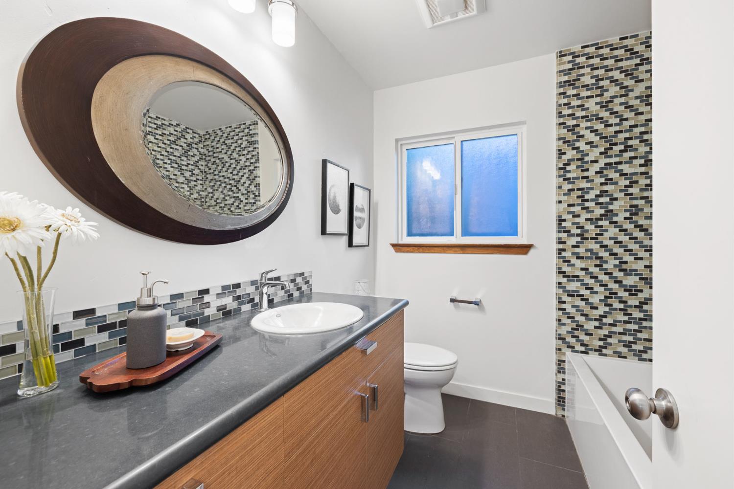 Parkside Drive, Davis, California image 21