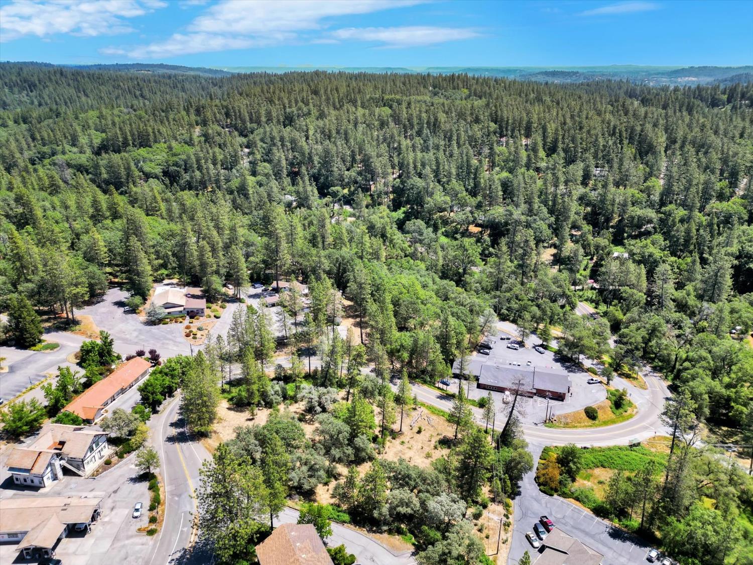 Alta Sierra Drive, Grass Valley, California image 16