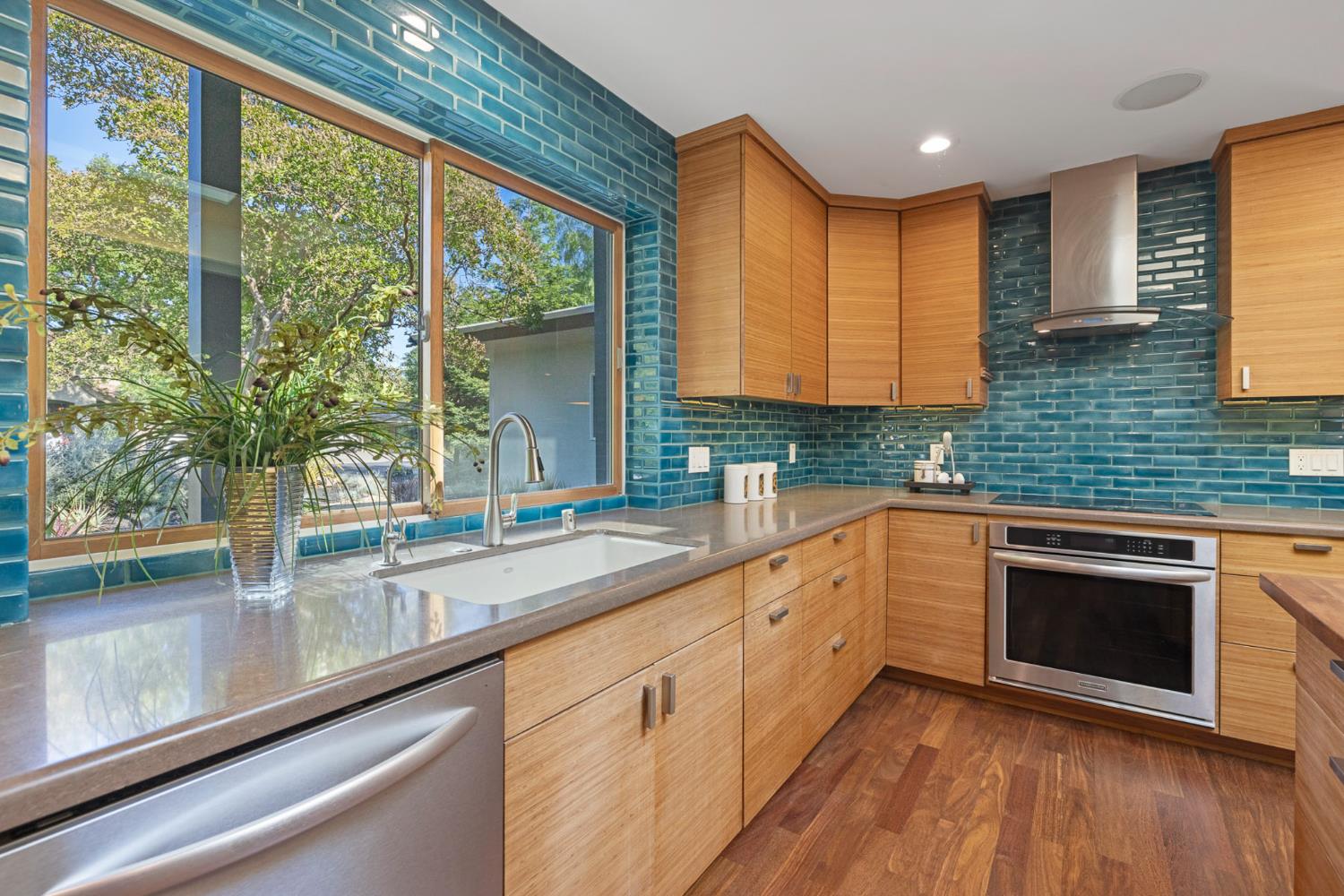 Parkside Drive, Davis, California image 8