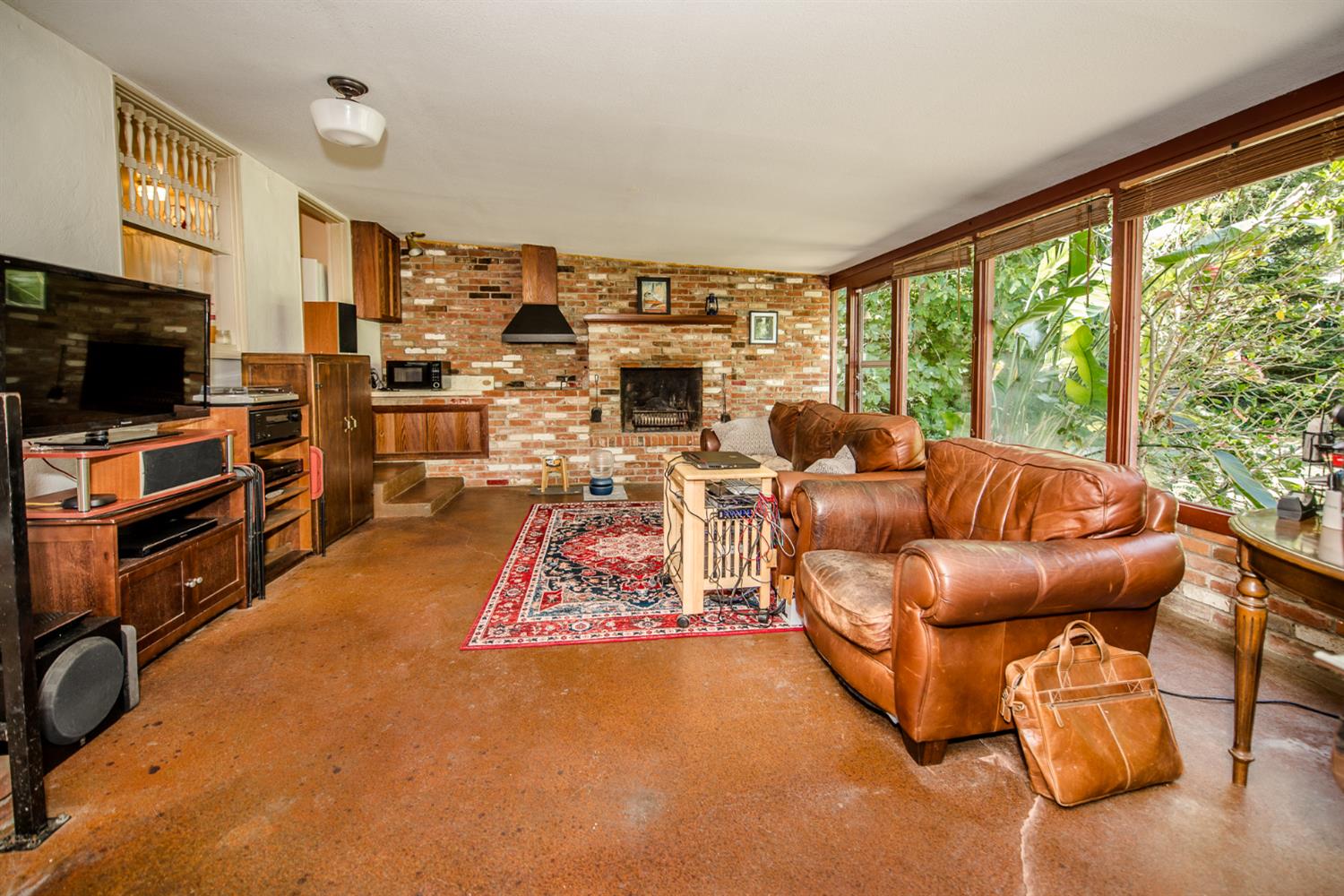 Casa Linda Drive, Woodland, California image 10