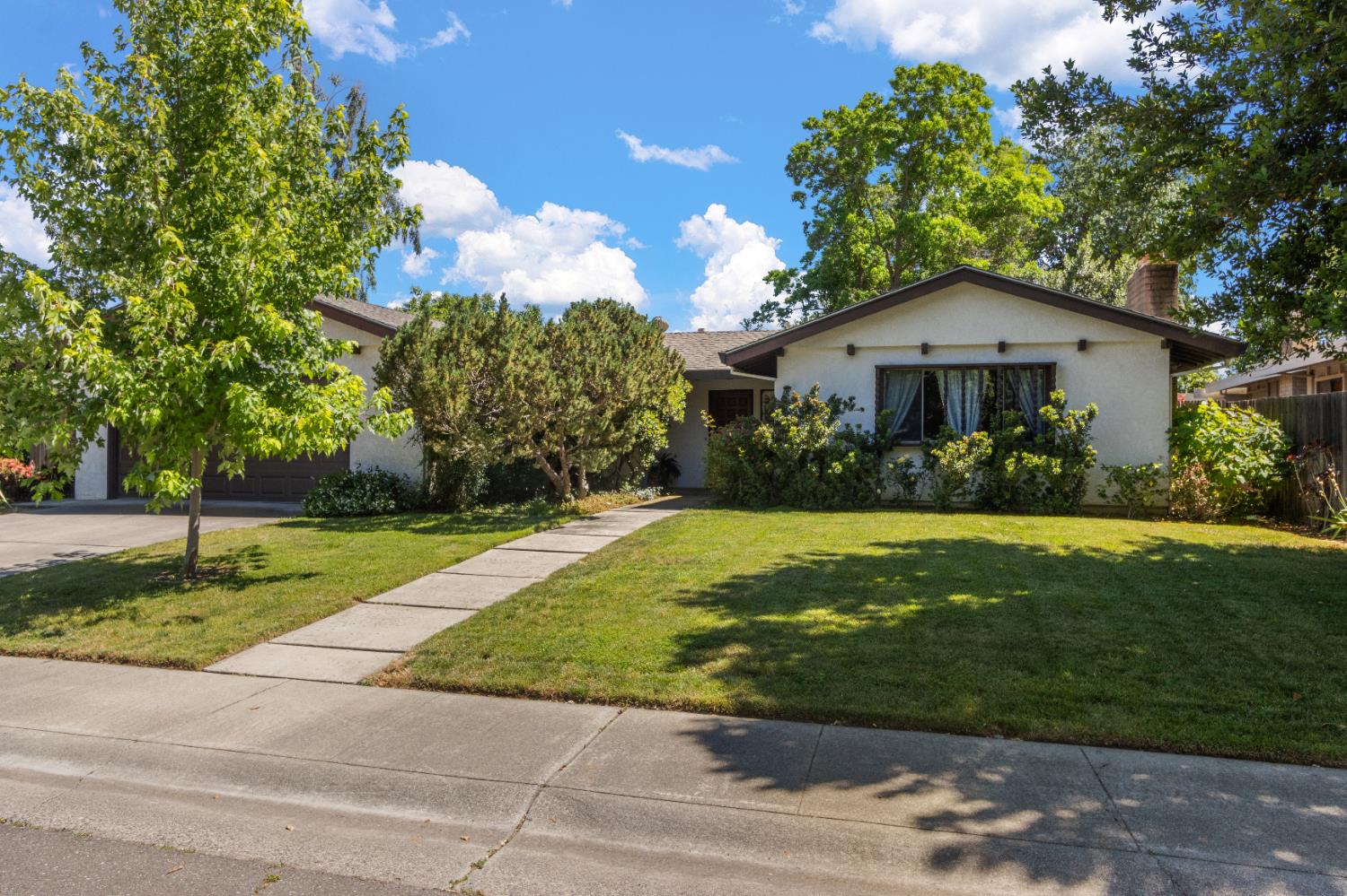 Breton Avenue, Davis, California image 8