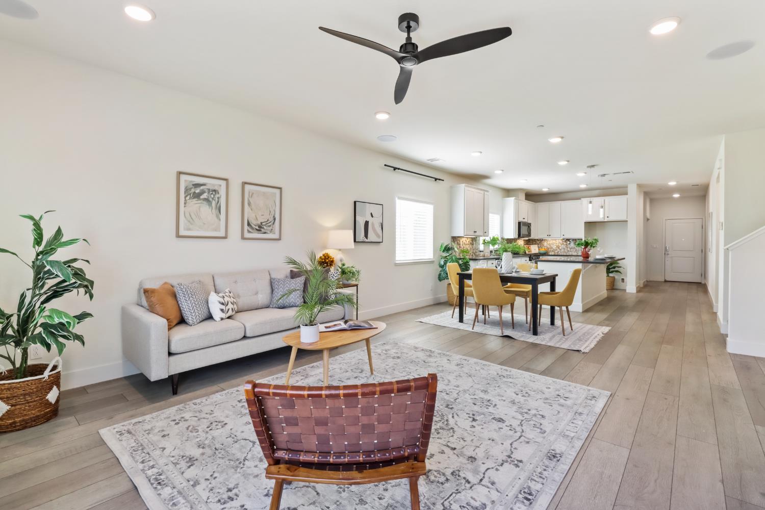 Soza Place, Woodland, California image 8