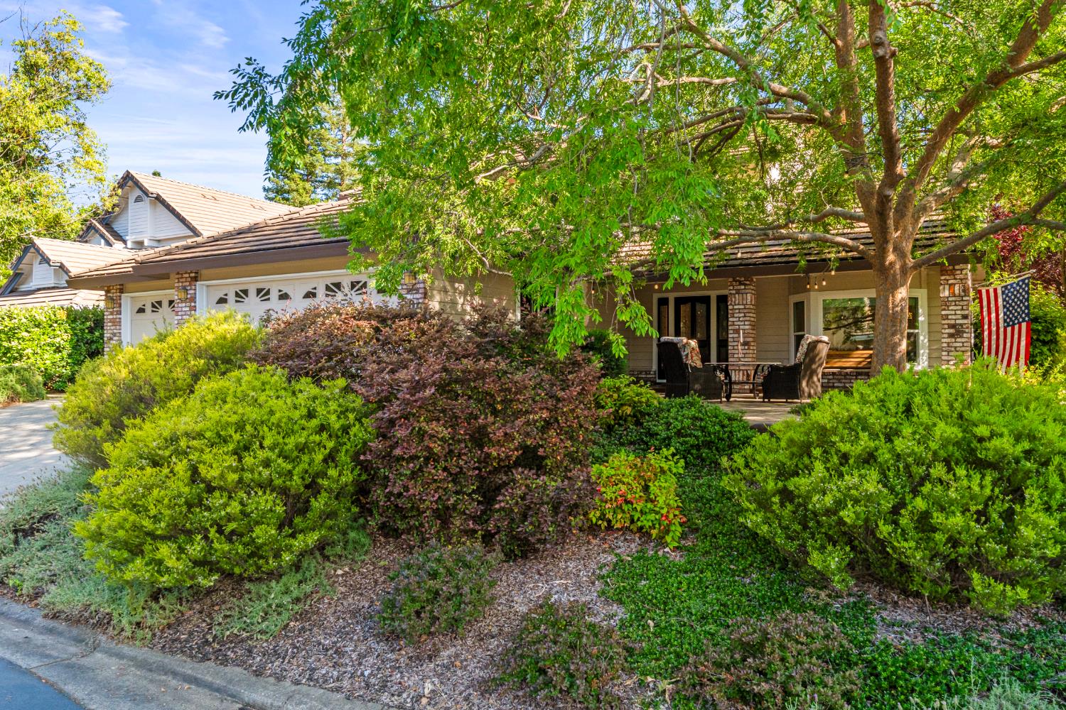 Bristol, Roseville, California image 7