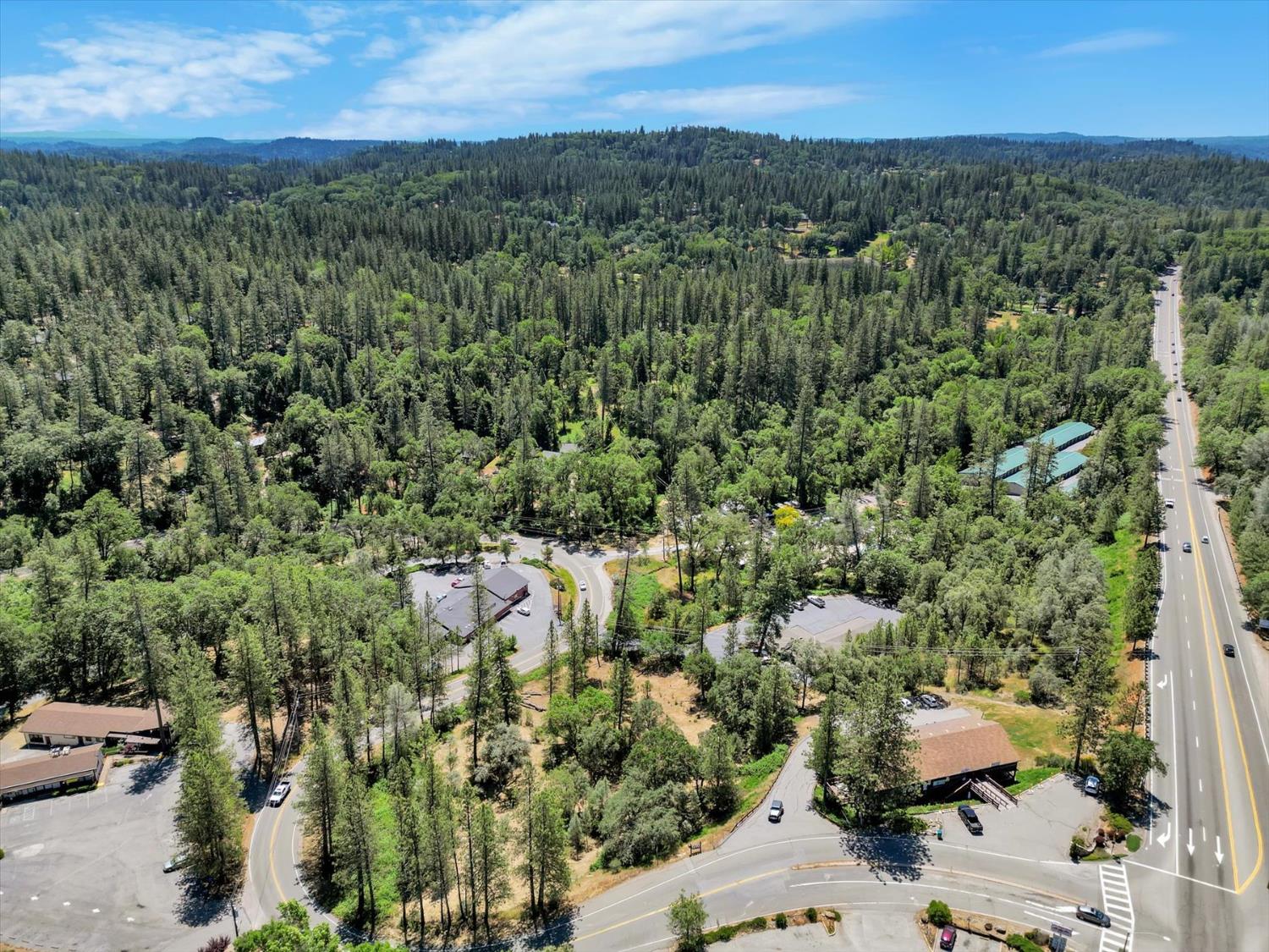 Alta Sierra Drive, Grass Valley, California image 4