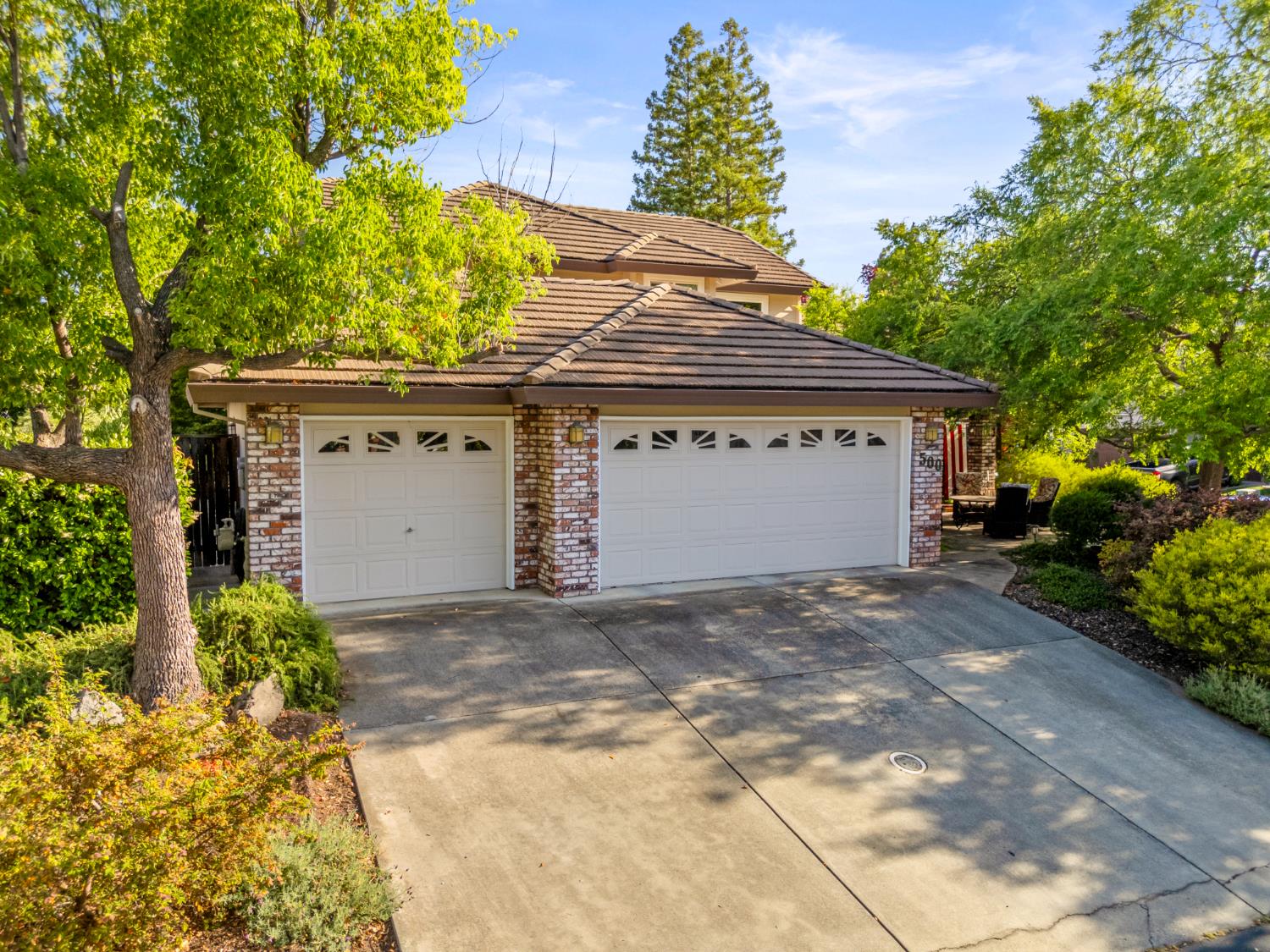 Bristol, Roseville, California image 3