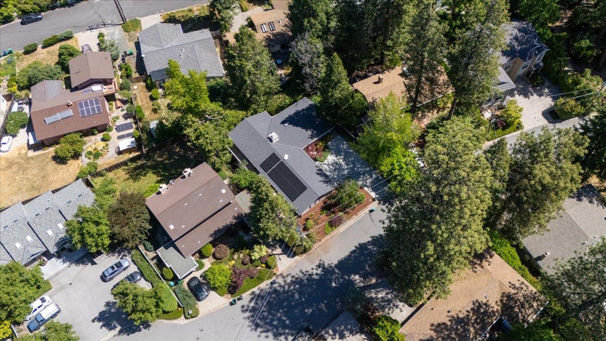 Empire Court, Grass Valley, California image 46