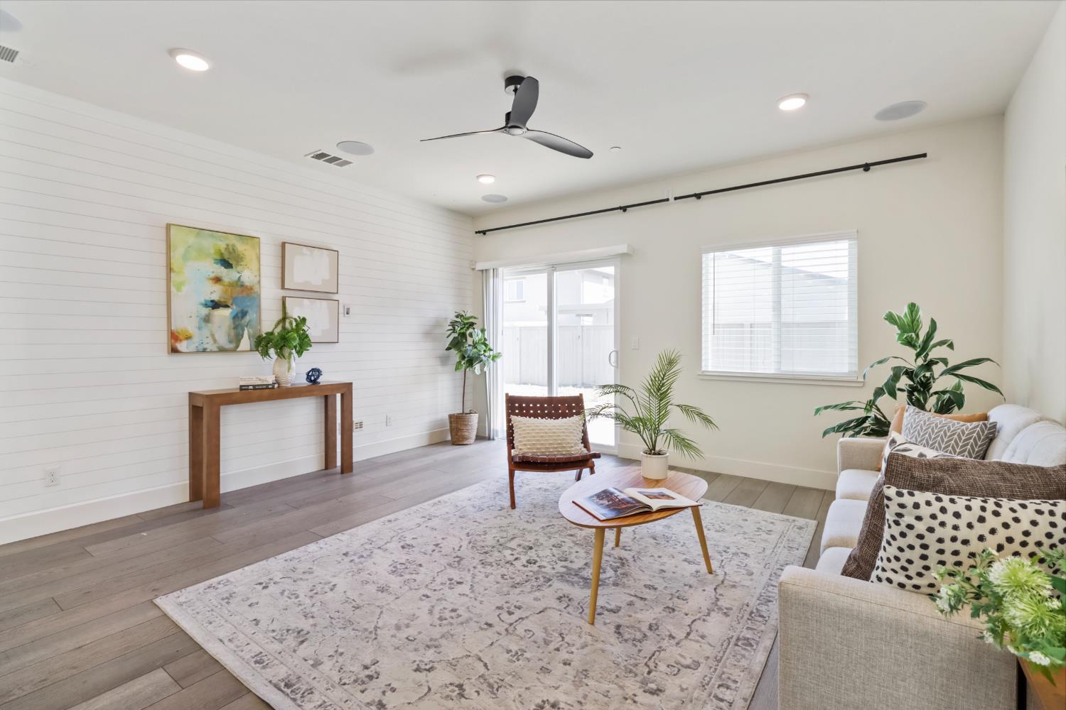 Soza Place, Woodland, California image 6