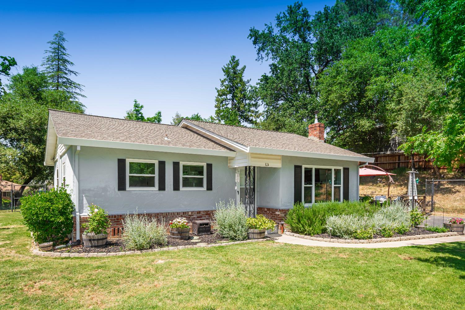 Crestview Drive, Diamond Springs, California image 4