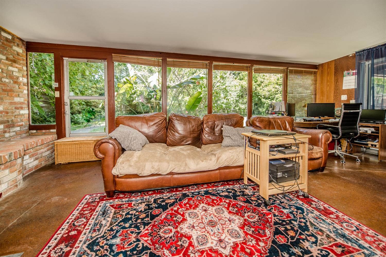Casa Linda Drive, Woodland, California image 2
