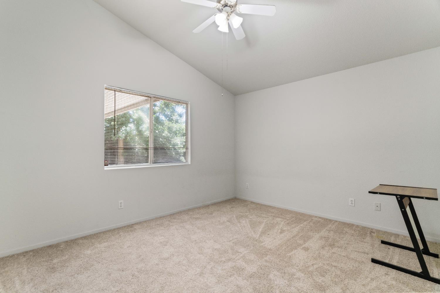 Ariel Court, Elk Grove, California image 14