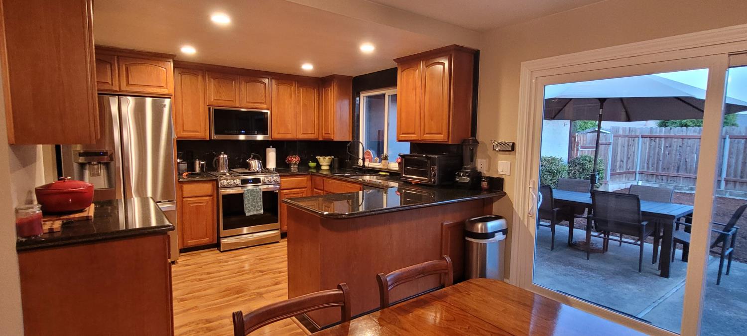 Steffano Court, Citrus Heights, California image 6