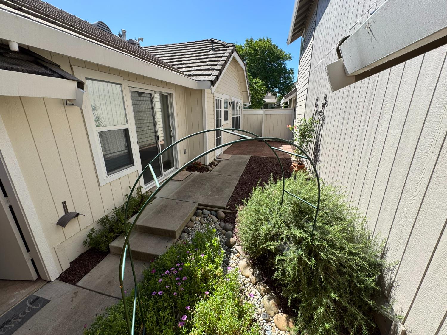 Sandy Creek Drive, Folsom, California image 7