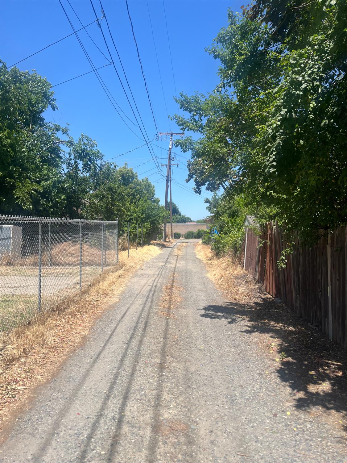 Kentucky Street, Gridley, California image 19
