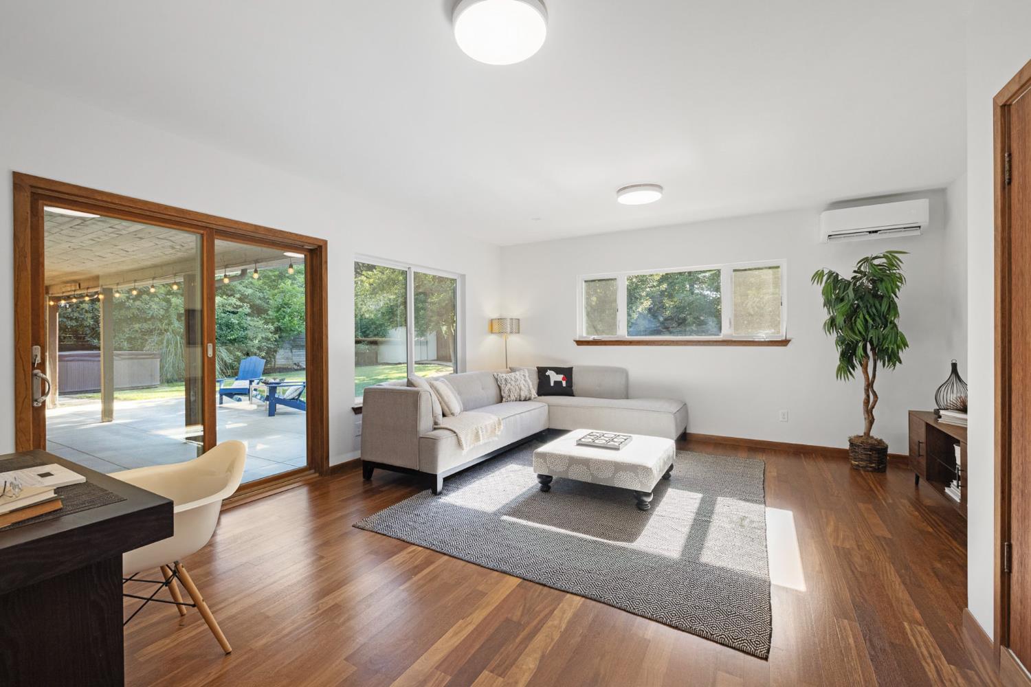 Parkside Drive, Davis, California image 15