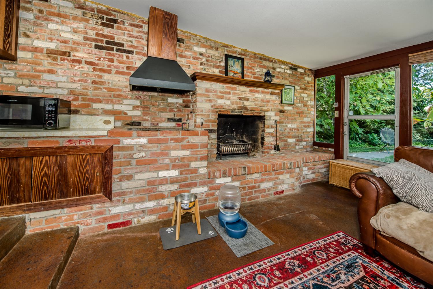 Casa Linda Drive, Woodland, California image 9