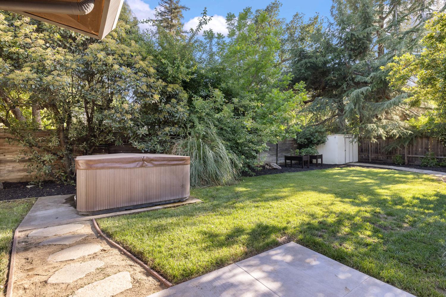 Parkside Drive, Davis, California image 38
