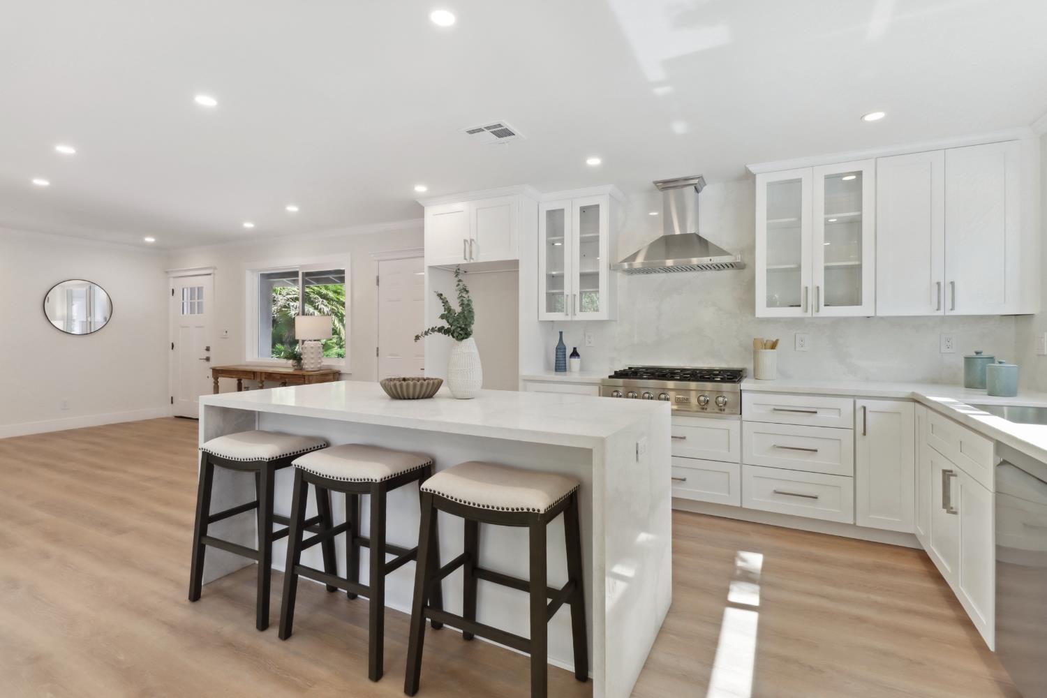 Alpine Place, Davis, California image 17