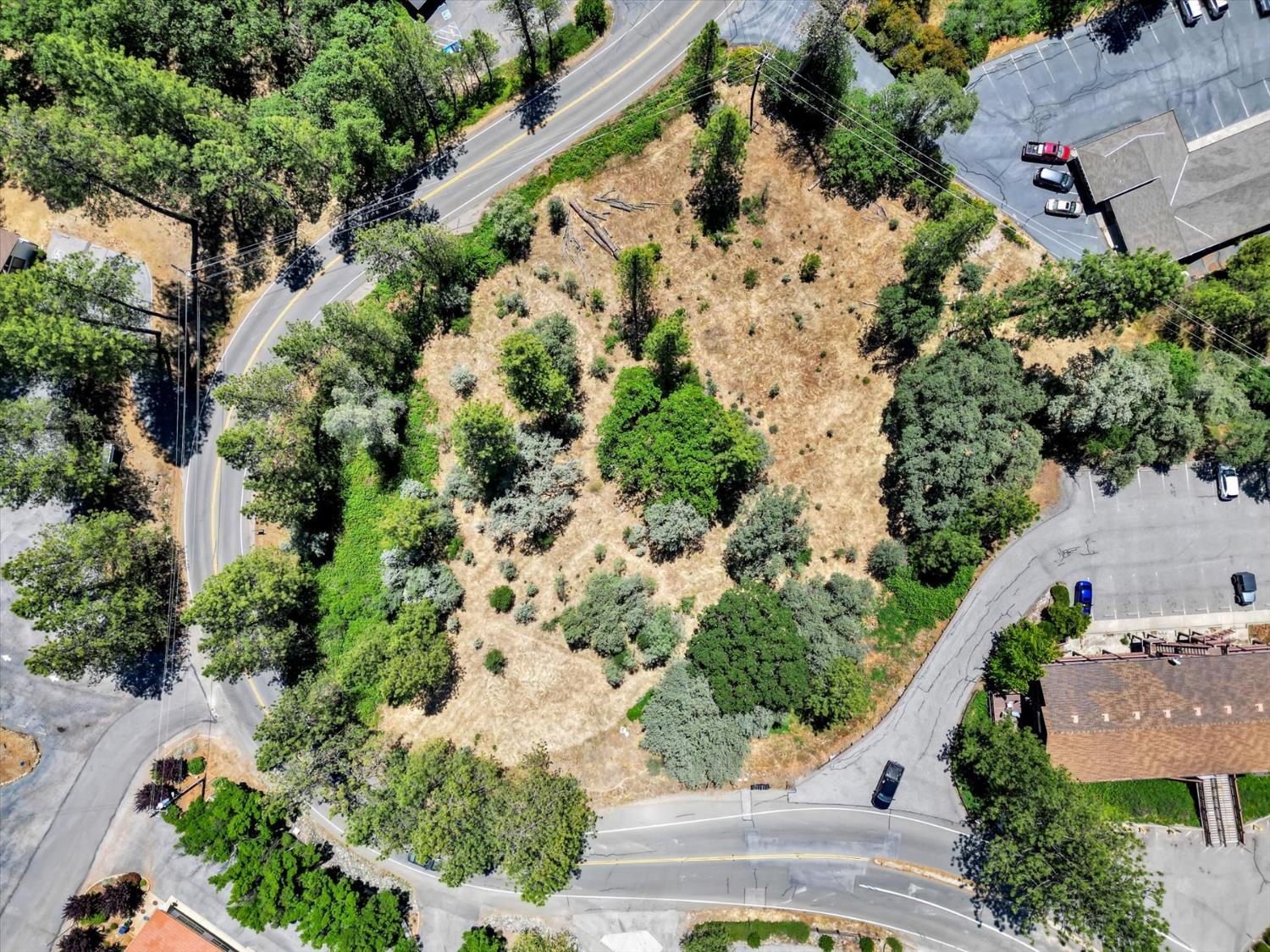 Alta Sierra Drive, Grass Valley, California image 7