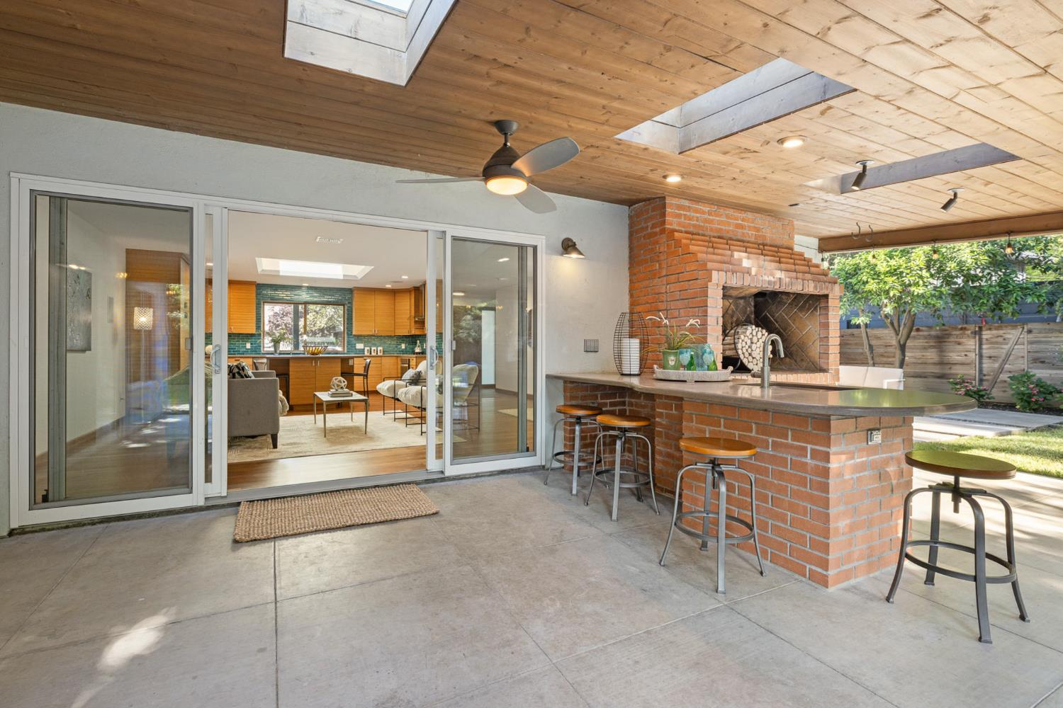 Parkside Drive, Davis, California image 33